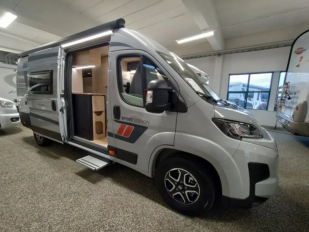 Challenger 2026: välj planlösning före extrautrustning