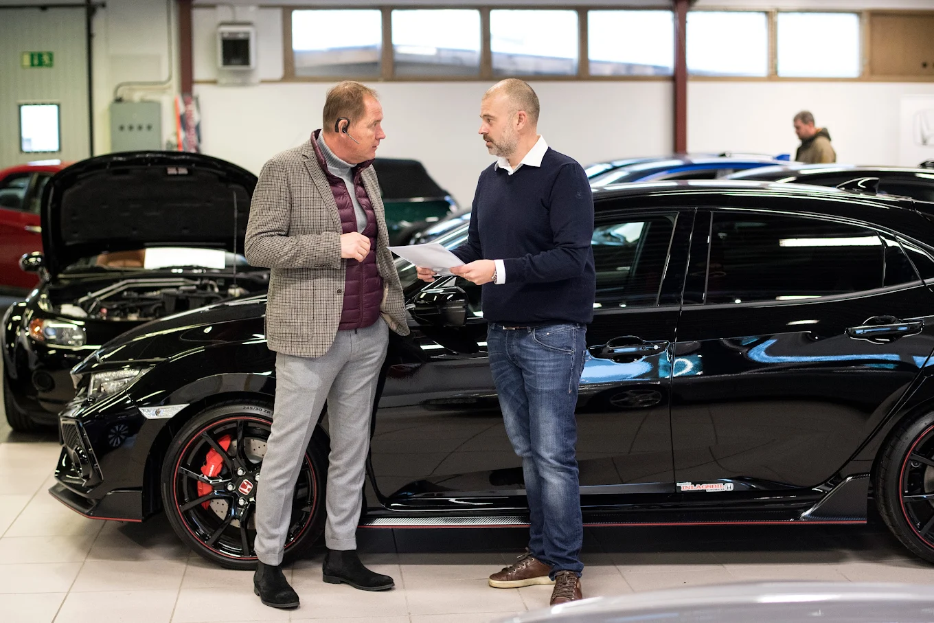 Trygg bilaffär i Kungsbacka – med personlig hjälp hela vägen.
