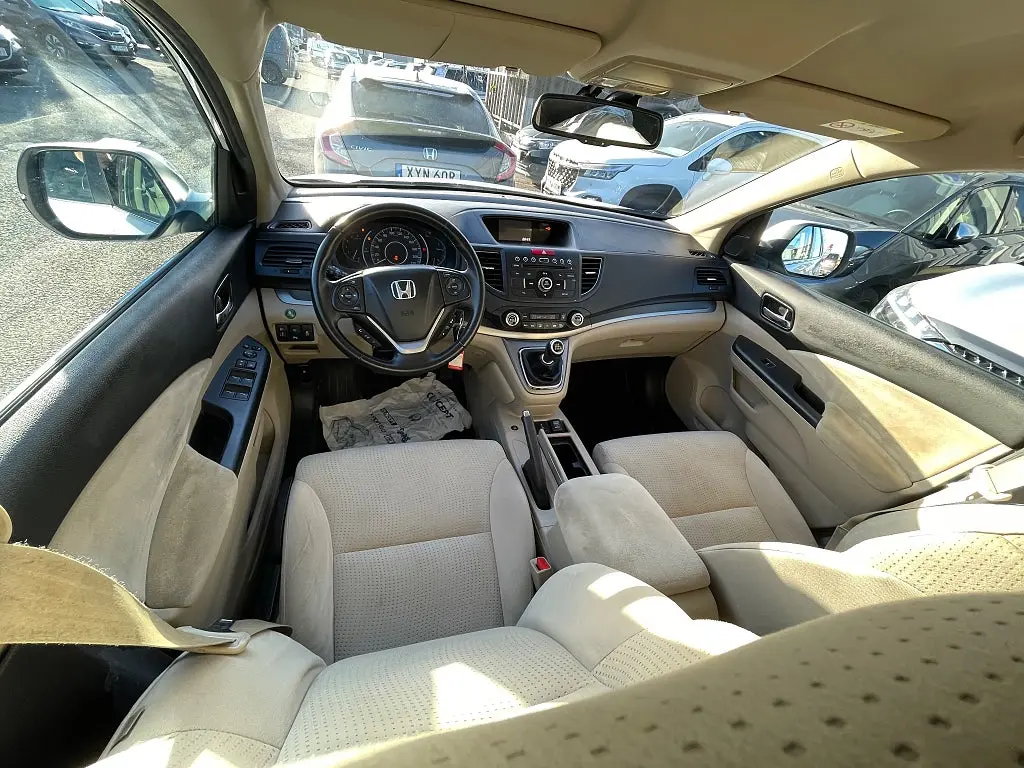 Honda CR-V Elegance 1.6 i-DTEC Läs annonstexten nedan.