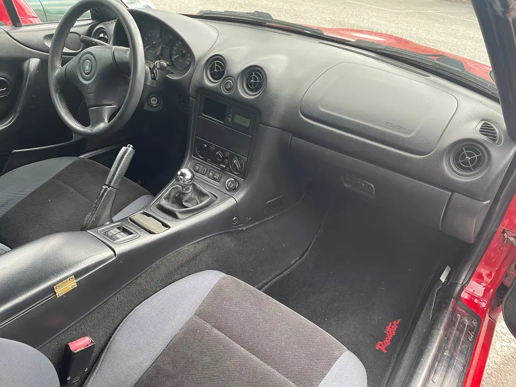 Mazda MX-5 1.6 Euro 2