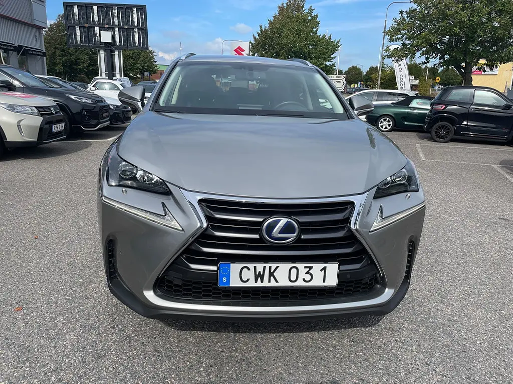 Lexus NX 300h AWD 2.5 AWD E-CVT Business Line Euro 6