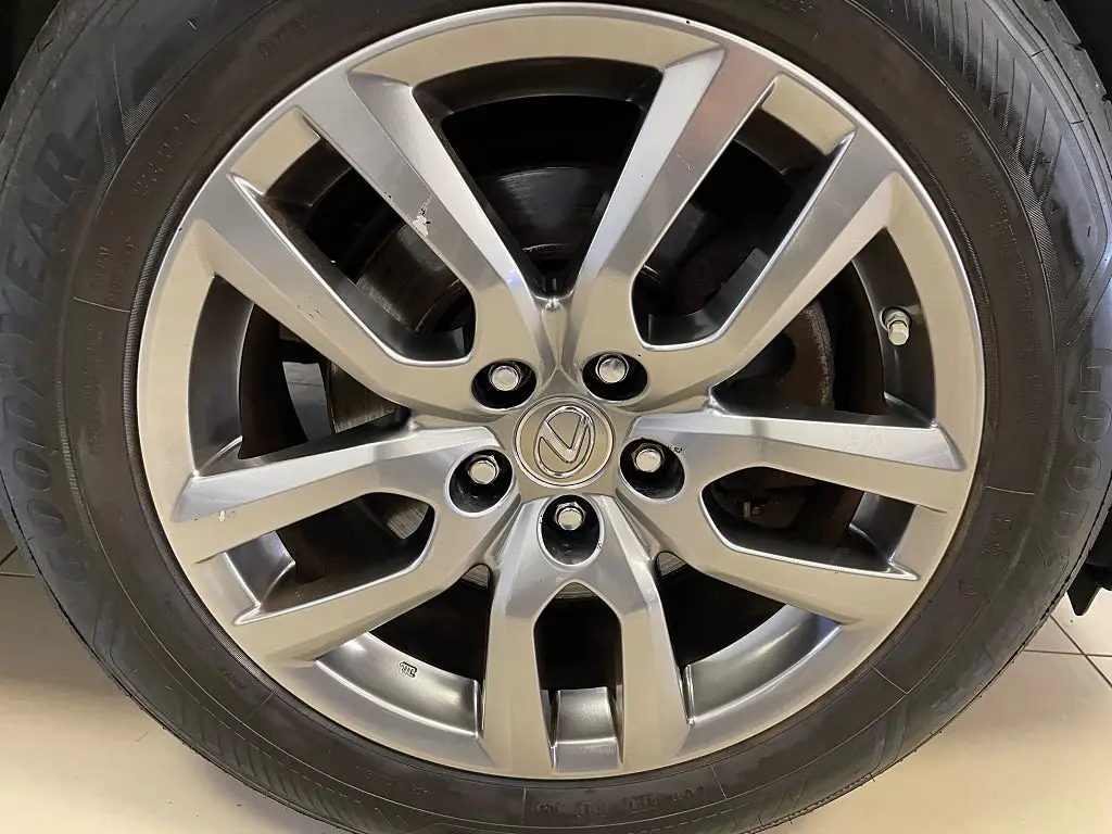 Lexus NX 300h AWD 2.5 AWD E-CVT Business Line Euro 6