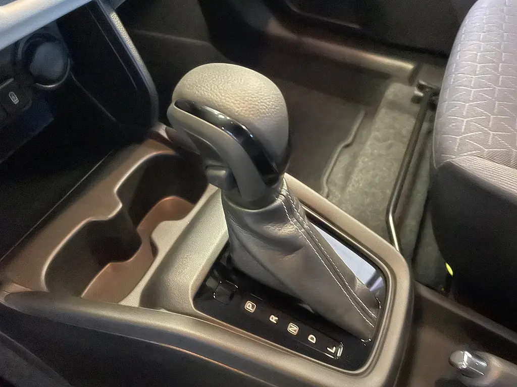 Suzuki Swift Select Hybrid CVT Vinterdäck ingår, 3års fri service