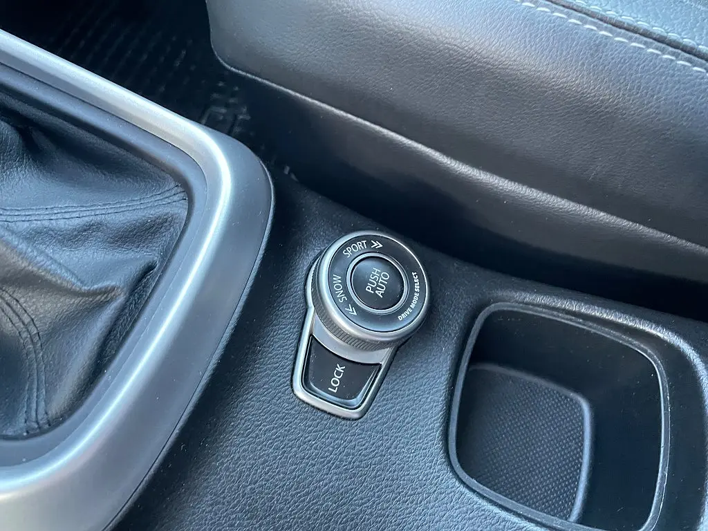 Suzuki S-Cross SX4 1.6 VVT i-AWD Inclusive Panorama, Navi, Skinn