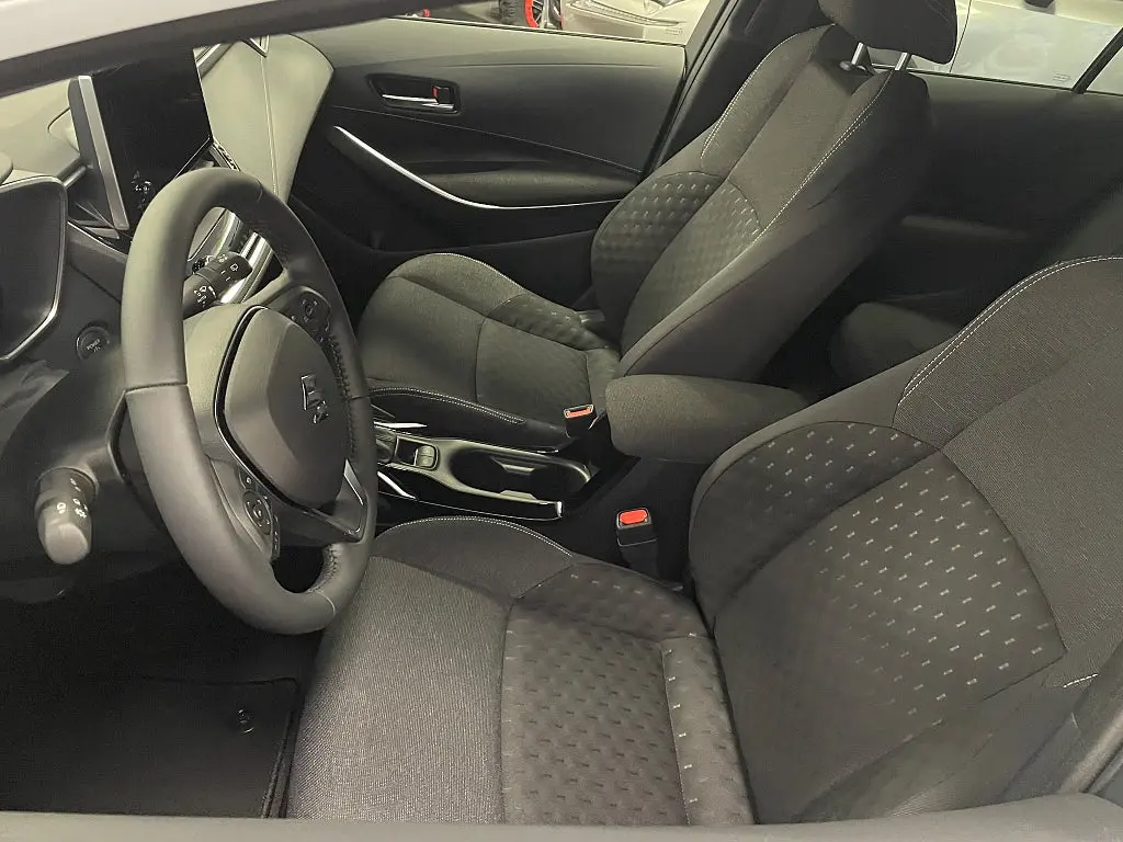 Suzuki Swace Hybrid e-CVT Select Hybrid 3års Fri service Kampanjpris