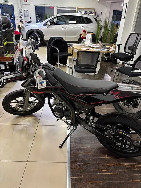 Rieju MRT SM Black Edition SM Black Edition Utförsäljning