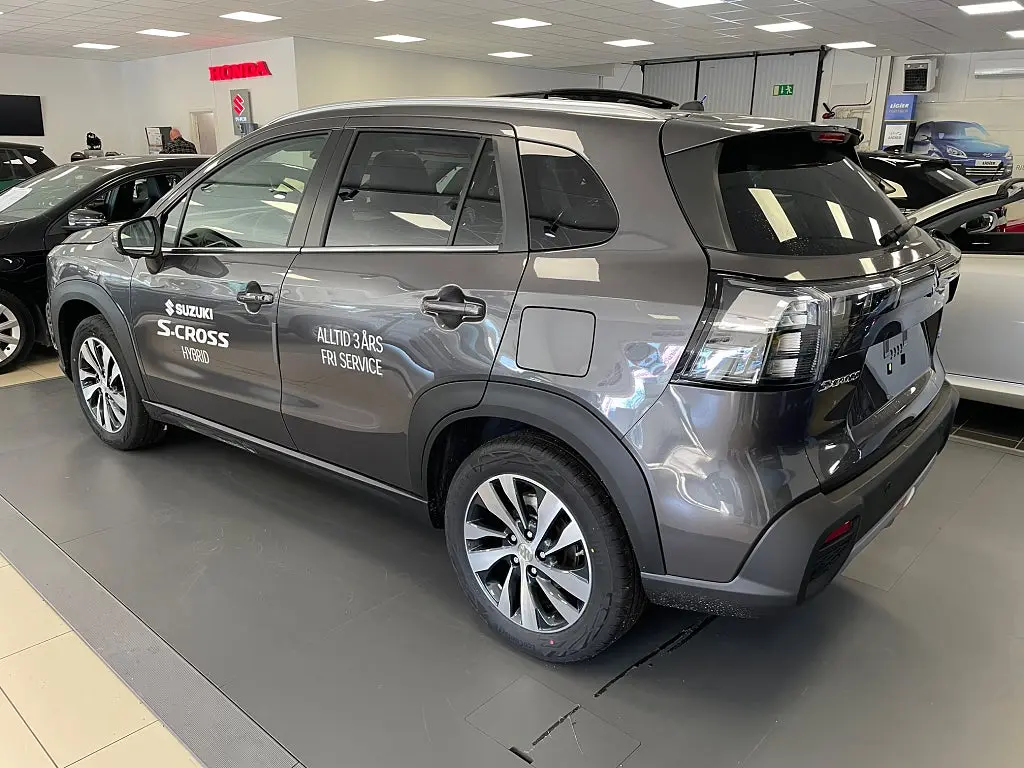 Suzuki S-Cross Hybrid Euro 6 Inclusive