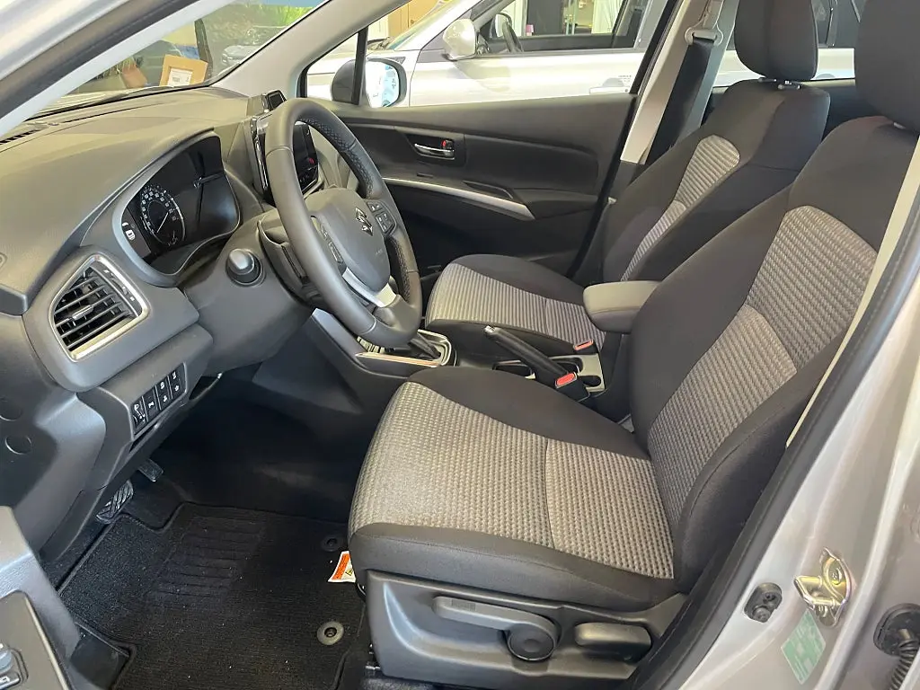 Suzuki S-Cross Select Hybrid DEMOBIL UTFÖRSÄLJNING!