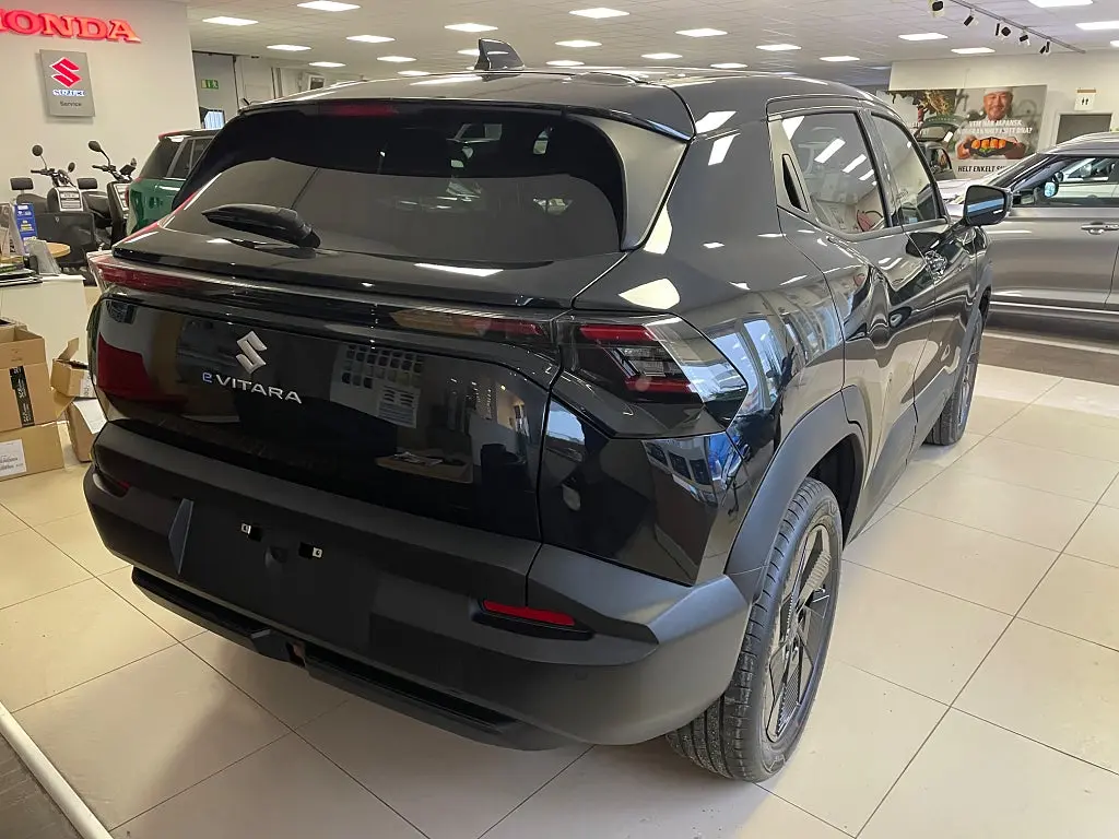 Suzuki e-Vitara 61 kWh Select 2WD Prissänkt 70000 SEK