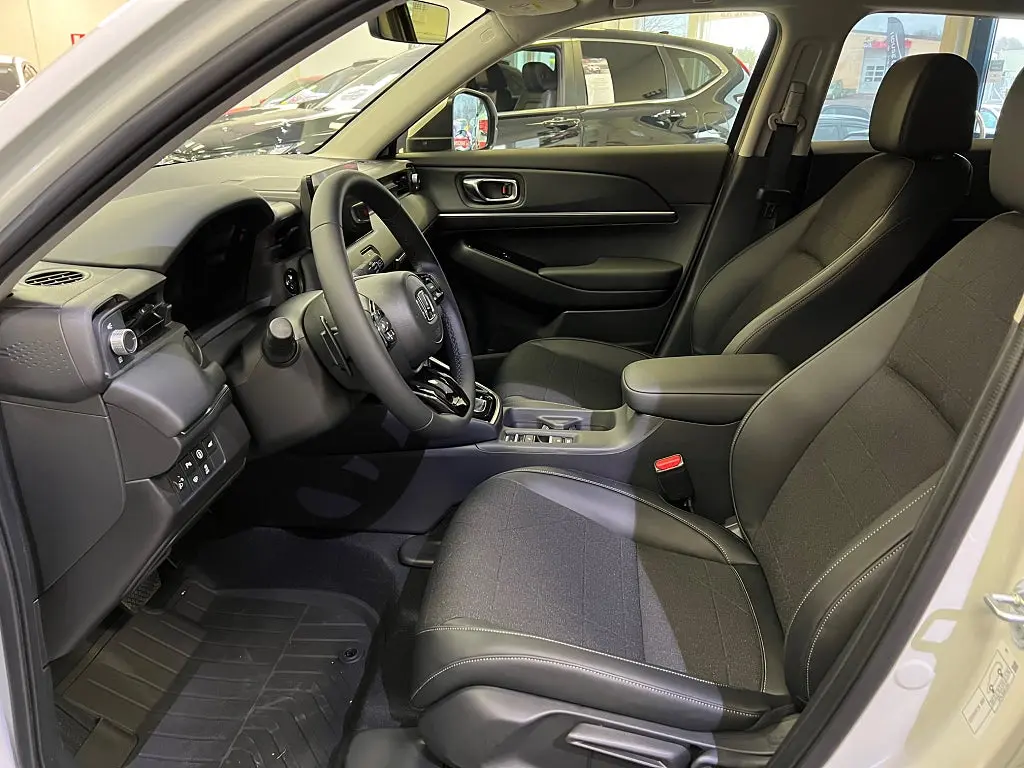 Honda HR-V e:HEV 1.5 i-MMD e-CVT ADVANCE Rattvärme,El-baklucka