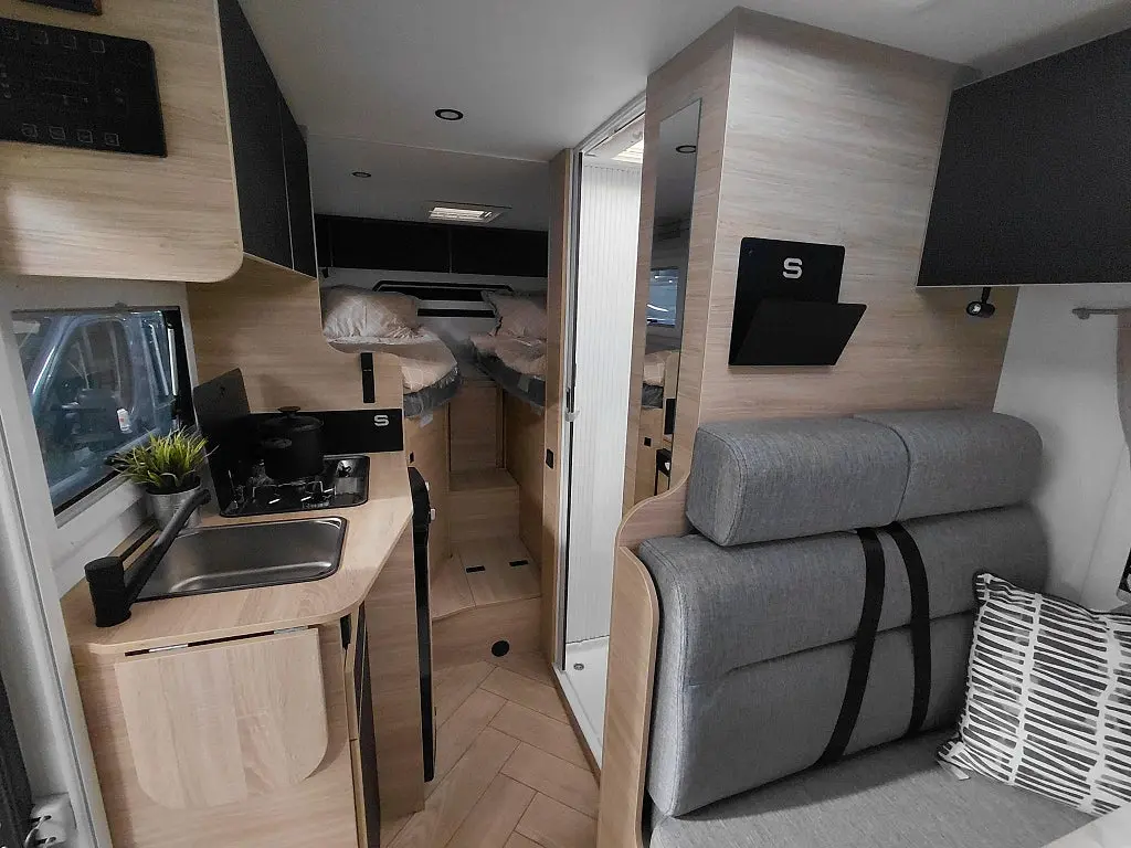 CHALLENGER S217 Automat Långbäddad Solcell Omgående leverans