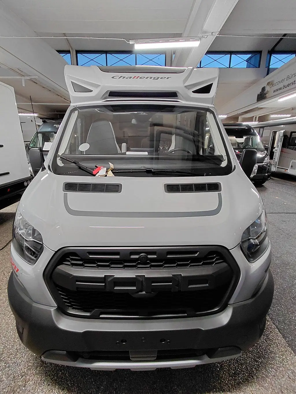 CHALLENGER S217 Automat Långbäddad Solcell Omgående leverans