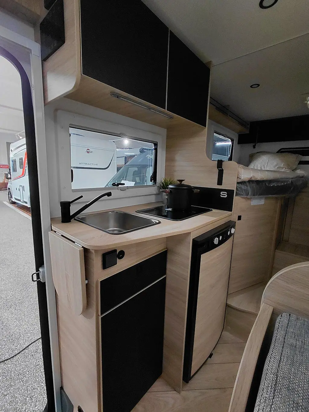 CHALLENGER S217 Automat Långbäddad Solcell Omgående leverans