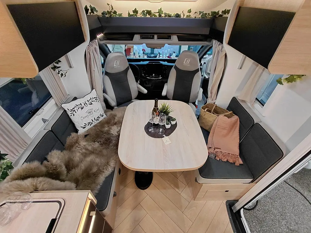 CHALLENGER 317 Långbäddar med taksäng automat Graphite Edition M26