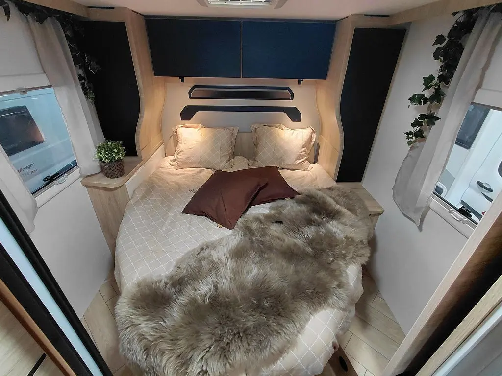 CHALLENGER 318 Queenbed med taksäng automat Graphite Edition M26
