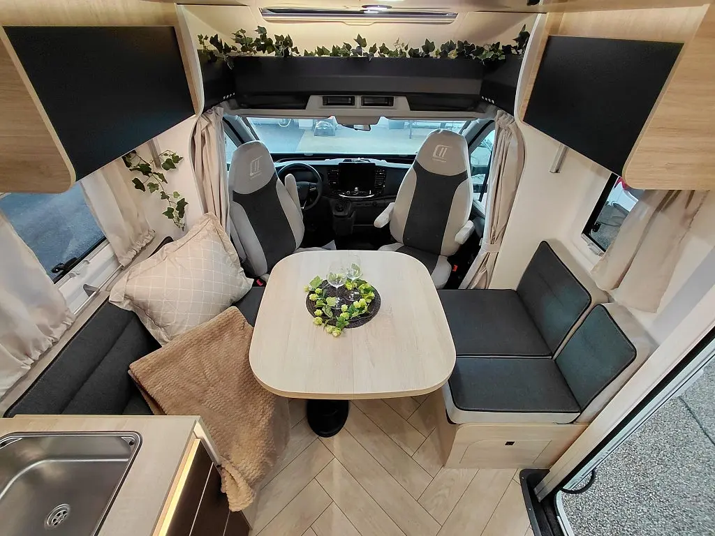 CHALLENGER 318 Queenbed med taksäng automat Graphite Edition M26