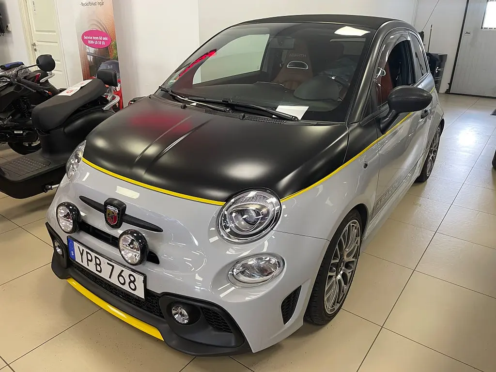 Abarth 595C 1.4 T-JET 16V Euro 6 OBS 1800 mil 3 års beg. garanti