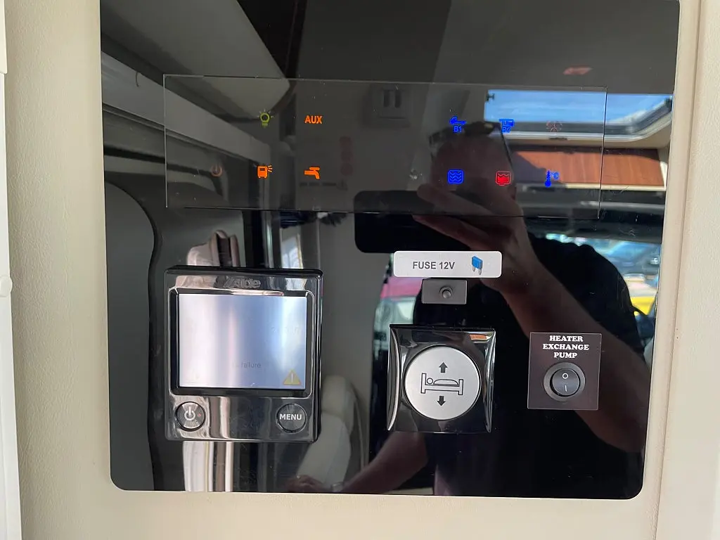 Adria MATRIX SUPREME M 687 SL Mässpris! Långbädd,Alde,Ugn,Taksäng