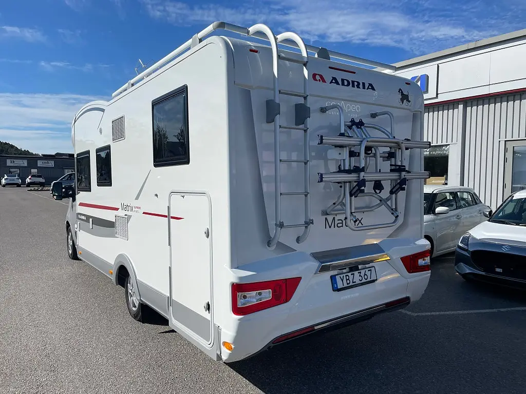 Adria MATRIX SUPREME M 687 SL Mässpris! Långbädd,Alde,Ugn,Taksäng