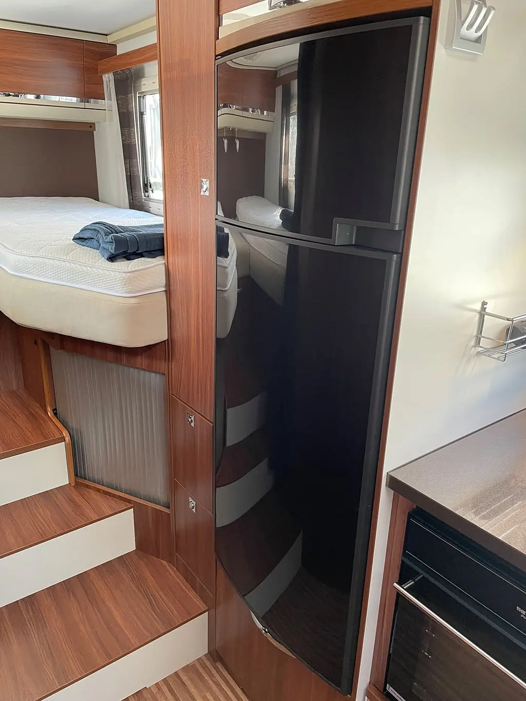 Adria MATRIX SUPREME M 687 SL Mässpris! Långbädd,Alde,Ugn,Taksäng