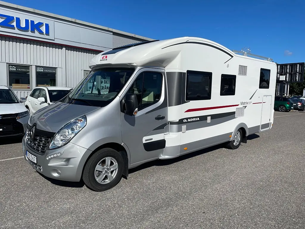 Adria MATRIX SUPREME M 687 SL Mässpris! Långbädd,Alde,Ugn,Taksäng
