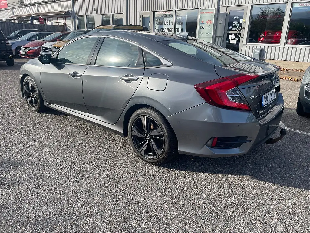 Honda Civic Sedan 1.6 i-DTEC Elegance Euro 6 DRAGKROK