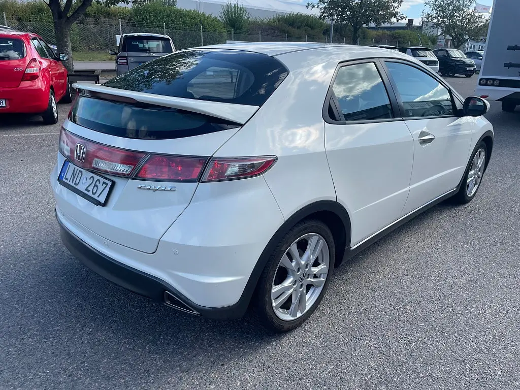 Honda Civic 5-dörrar 1.8 i-VTEC Sport Euro 5