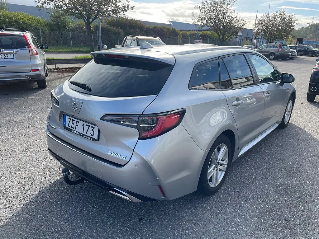 Suzuki Swace Hybrid 1.8 VVT-i CVT Inclusive Dragkrok 3år Beggaranti