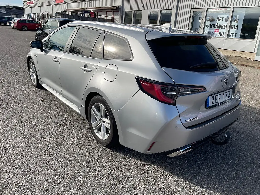 Suzuki Swace Hybrid 1.8 VVT-i CVT Inclusive Dragkrok 3år Beggaranti
